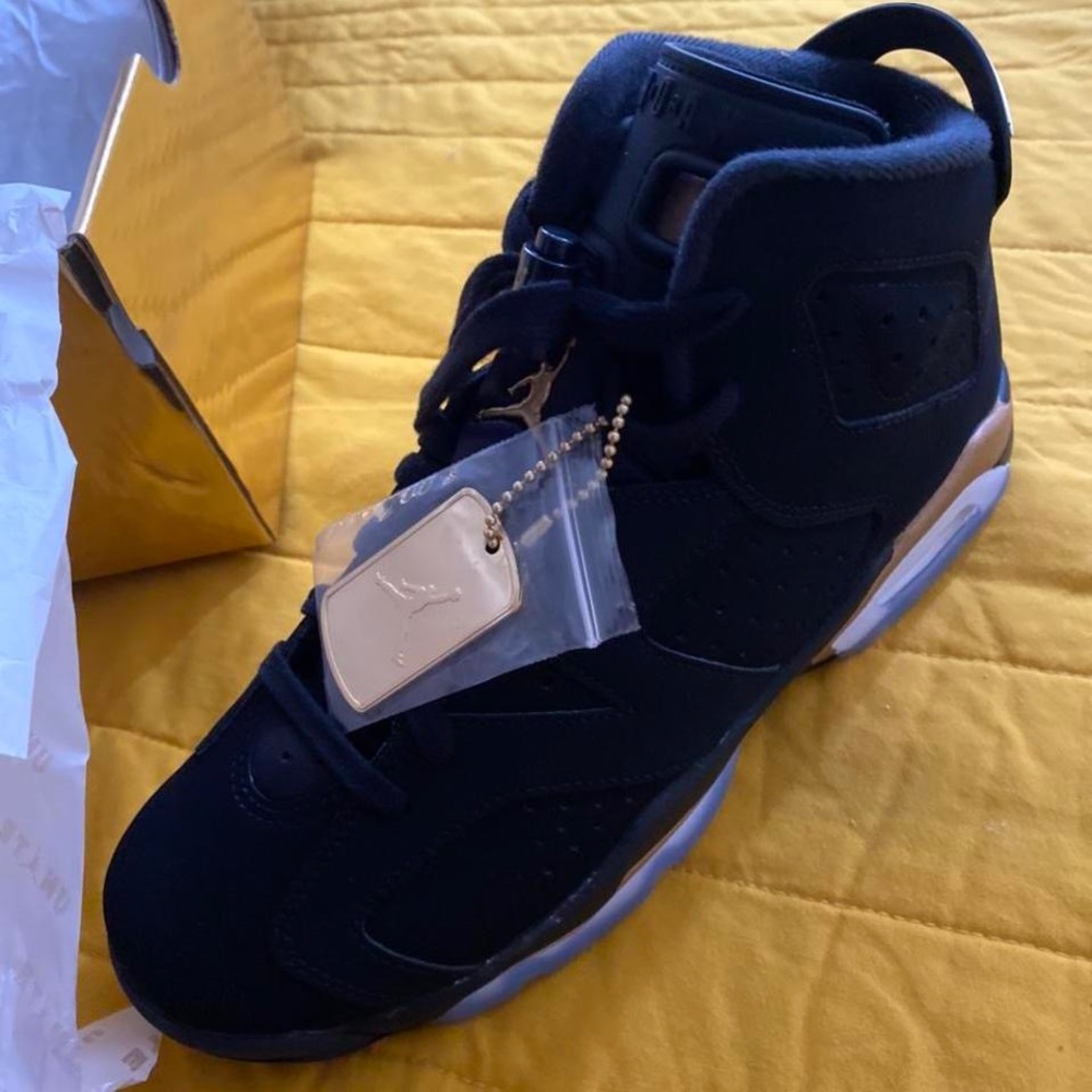 Nike Air Jordan 6 Retro